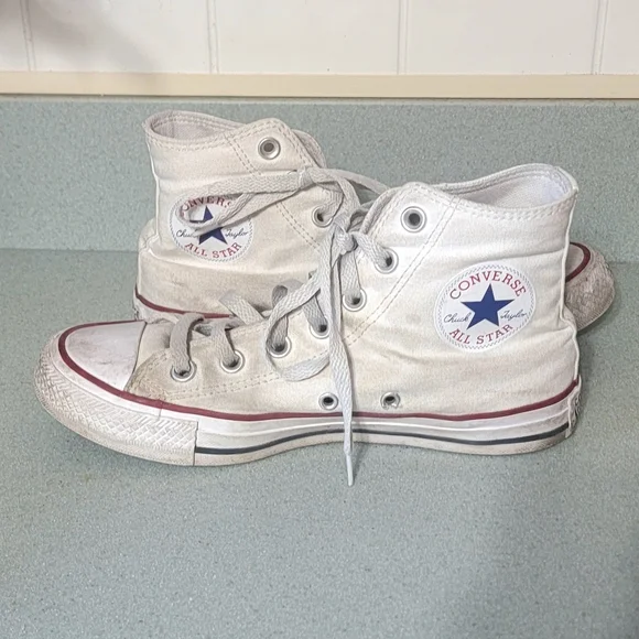 Very USED Well Worn Converse White High Top Sneakers with Red Trim - Picture 4 of 14
